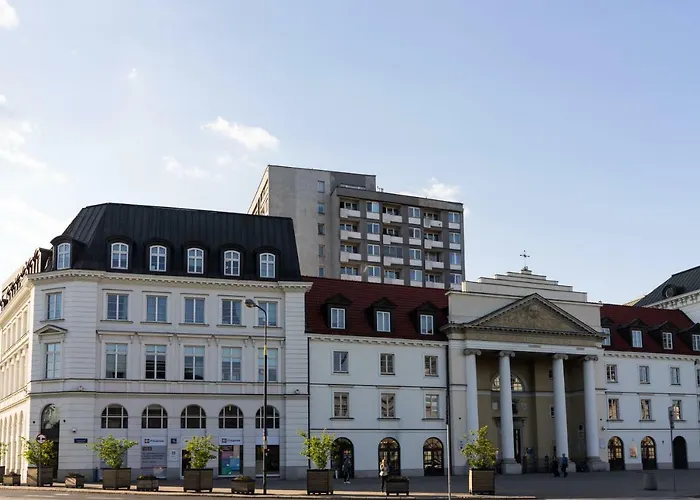 Old Town Grand Theatre 2 *