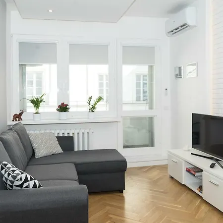 Old Town Grand Theatre 2 Apartment *
