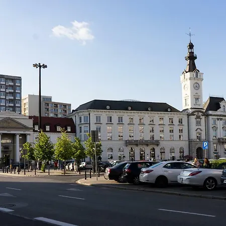 Old Town Grand Theatre 2 *